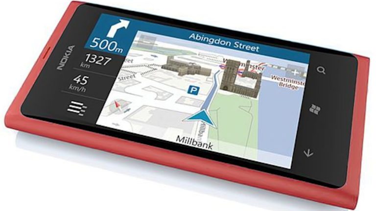 Read more about the article Nokia Lumia 800 VS iPhone 4 In Navigation