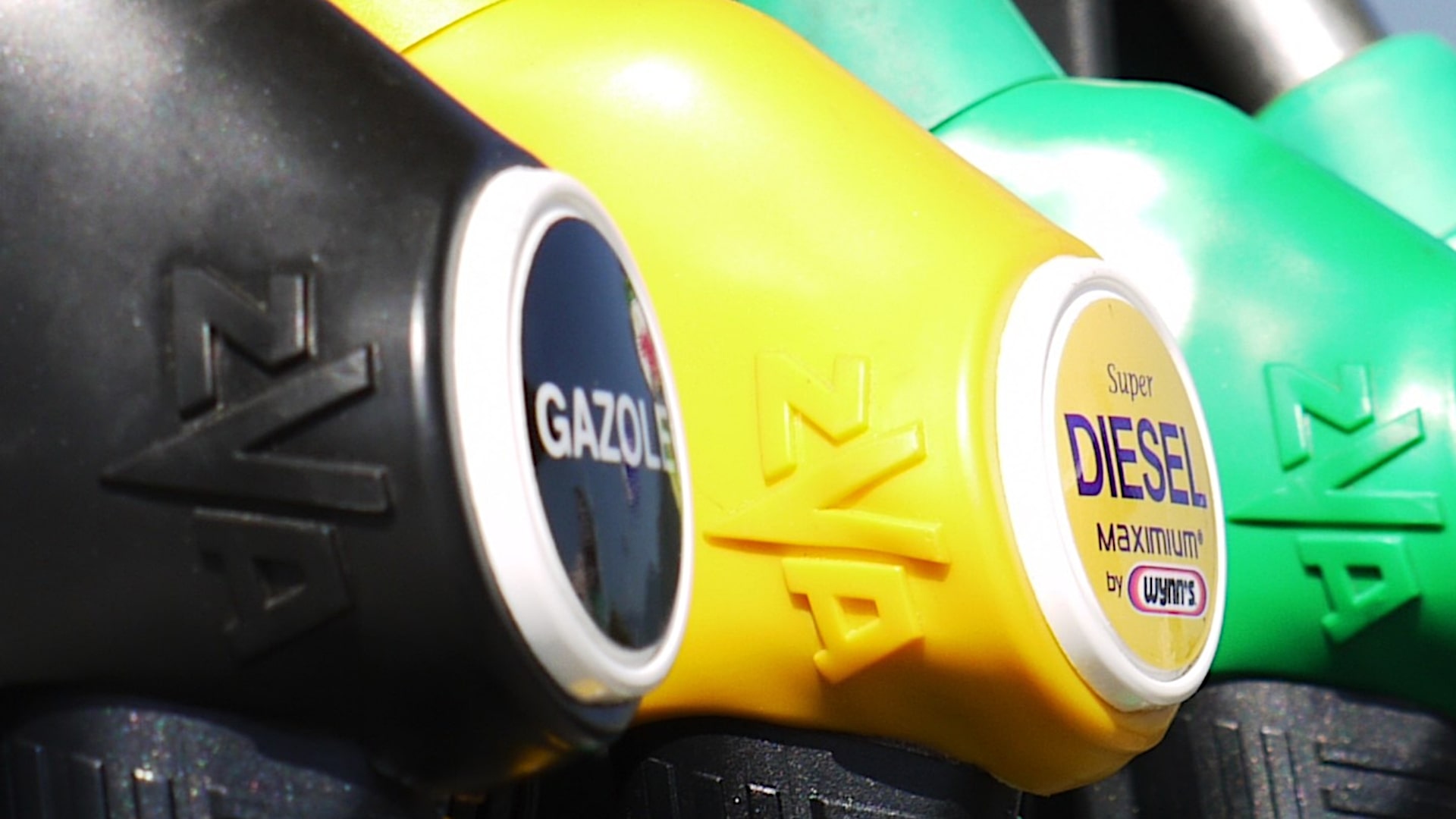 You are currently viewing Diesel or Gasoline – The Eternal Dilemma When Buying a Car