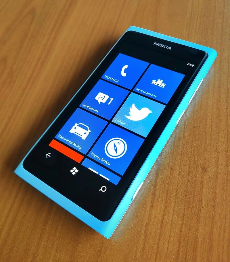 Nokia Lumia 800 Review 5